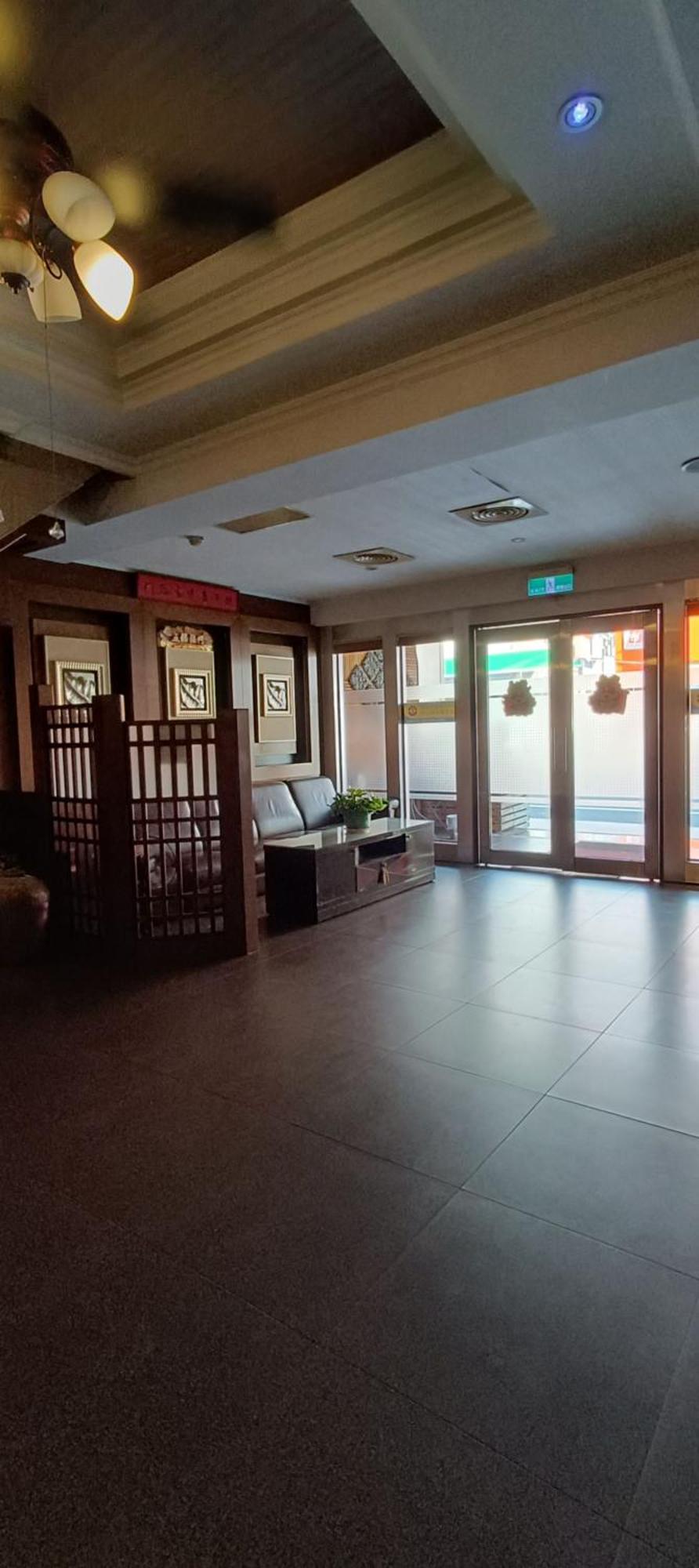 龍昇商務休閒飯店 Yongkang Exterior foto